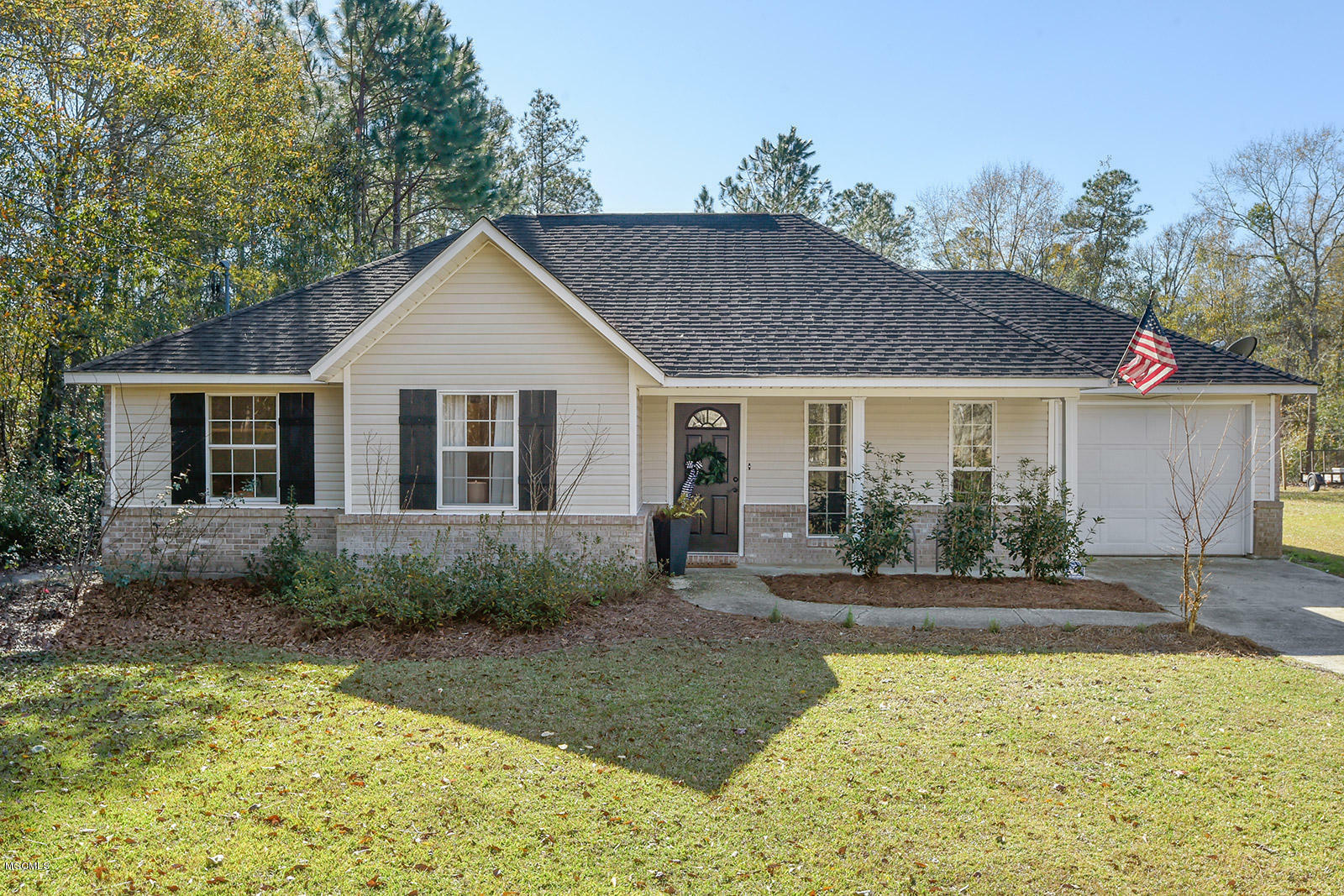 Property Photo:  13001 Horseshoe Road  MS 39564 