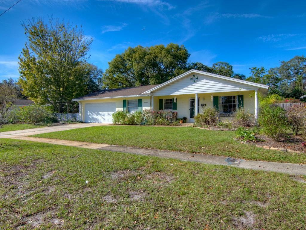 Property Photo: 2551 Eastbrook Boulevard FL 32792