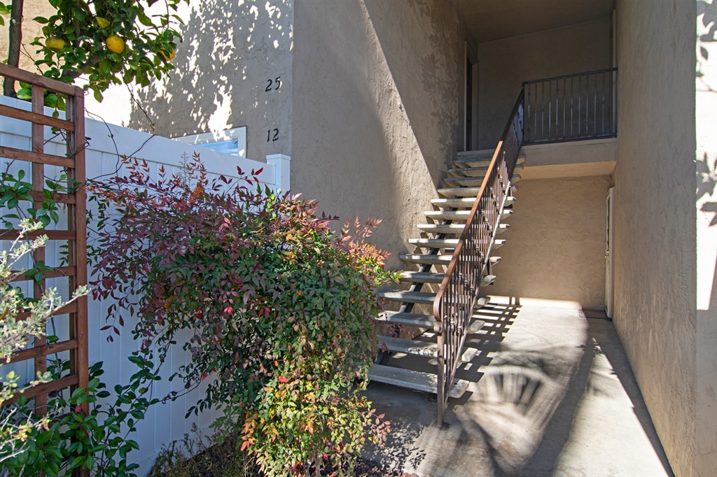 Property Photo:  930 Peach Ave 12  CA 92021 