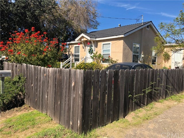 Property Photo:  1911 1935 Vista Street  CA 93445 