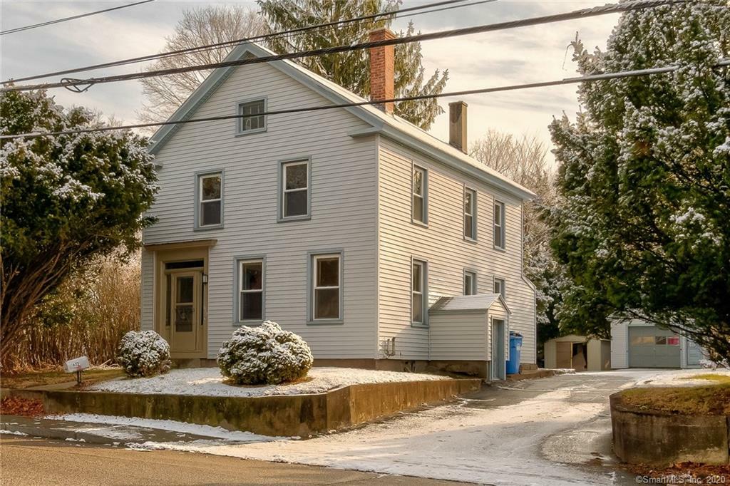 Property Photo:  612 West Thames Street  CT 06360 