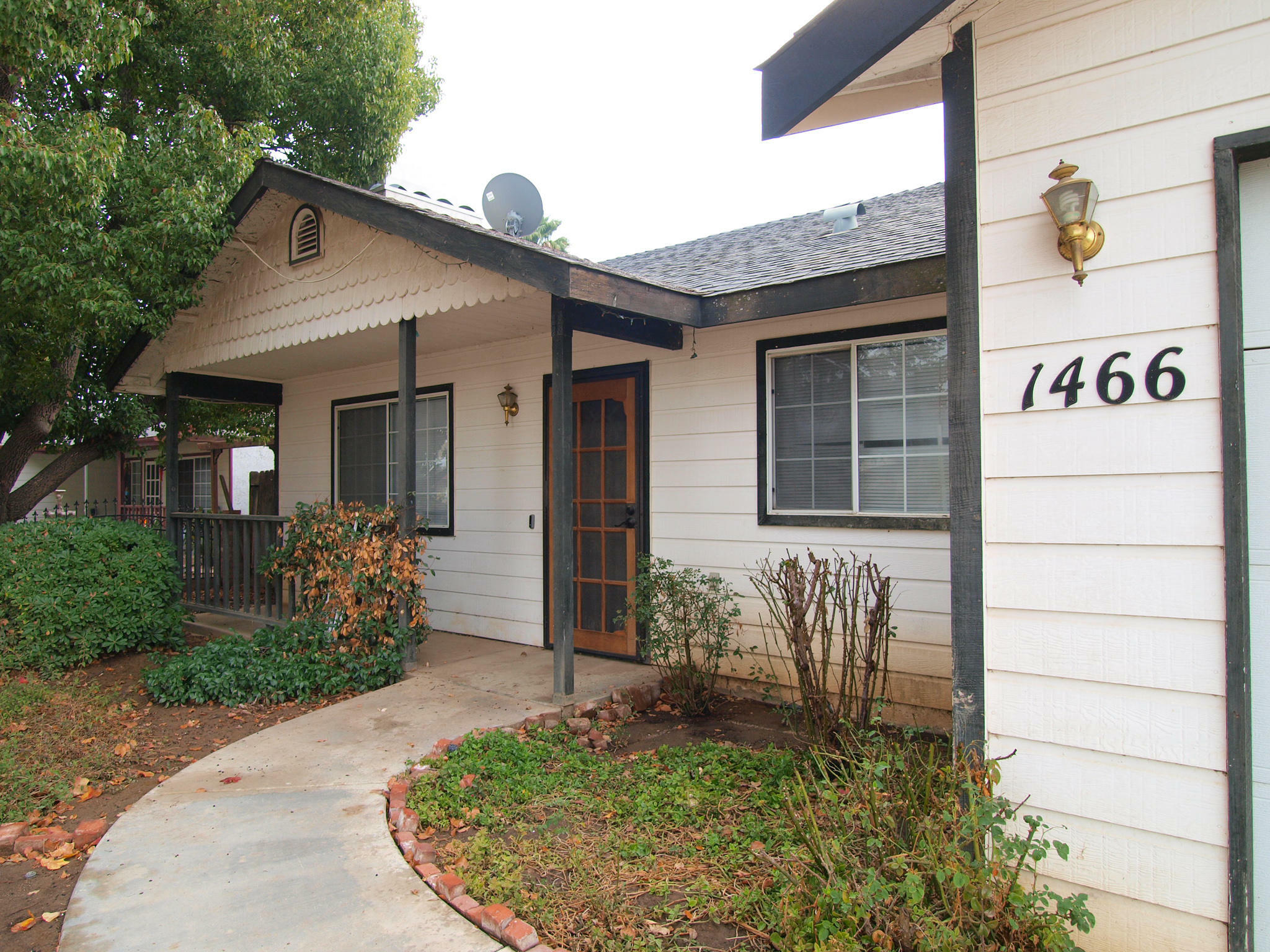 1466 Willow Street  Exeter CA 93221 photo