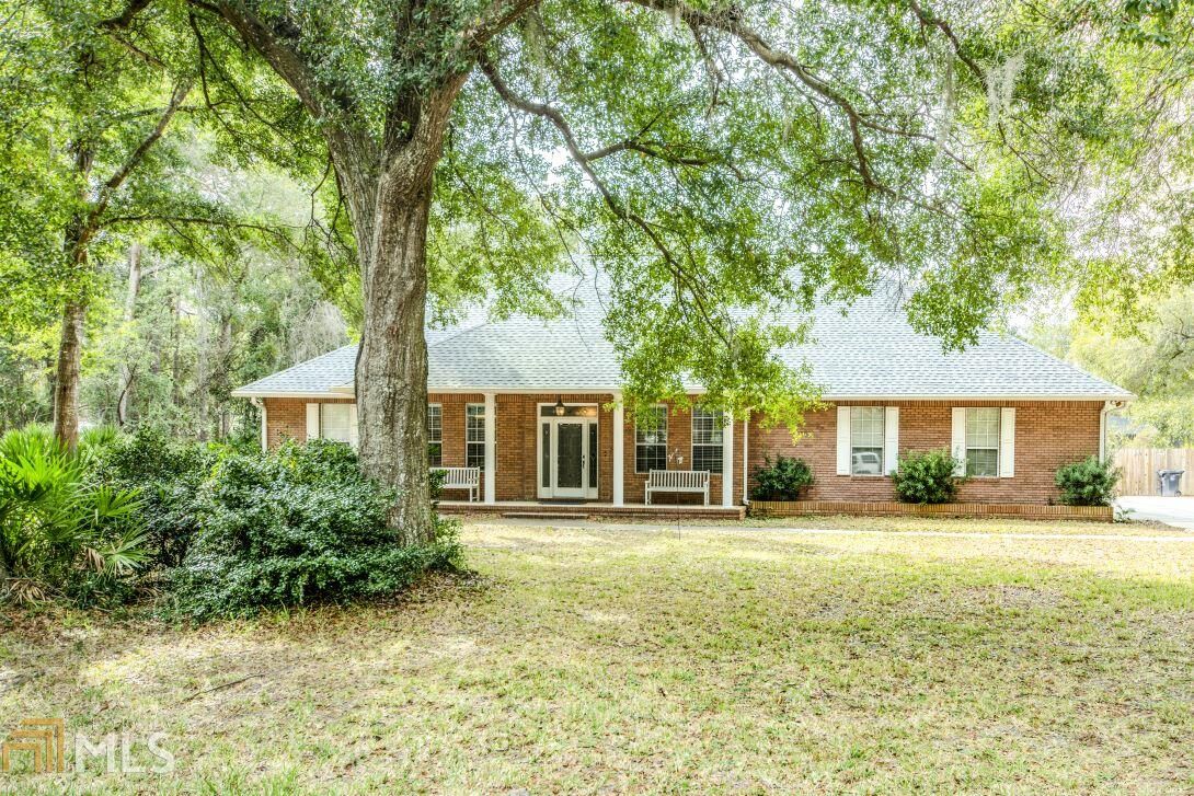 Property Photo:  107 Salt Grass Trace  GA 31558 