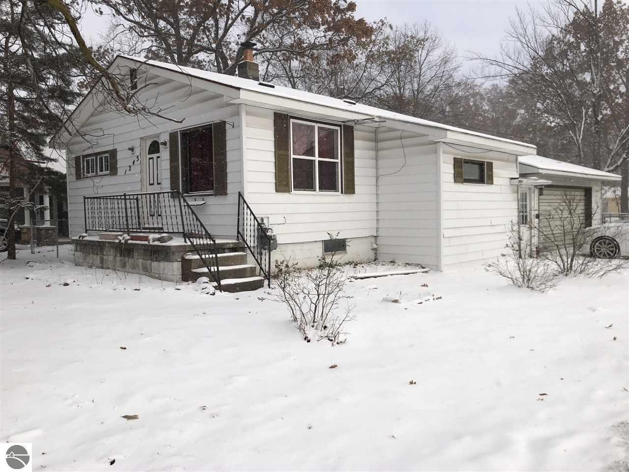 1245 Clinch Street  Traverse City MI 49686 photo
