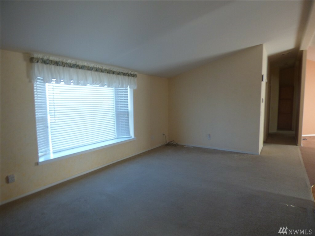Property Photo: 5 Laguna Place W WA 98841