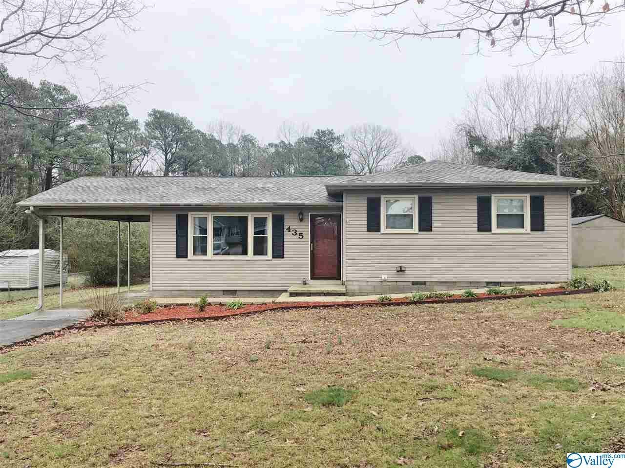 Property Photo:  435 Widow Hornbuckle Road  AL 35761 