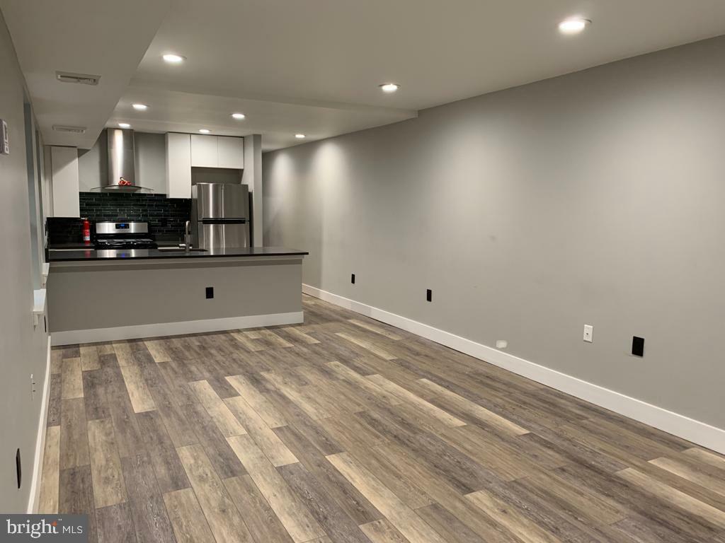 Property Photo: 144 N 5th Street 202 PA 19601