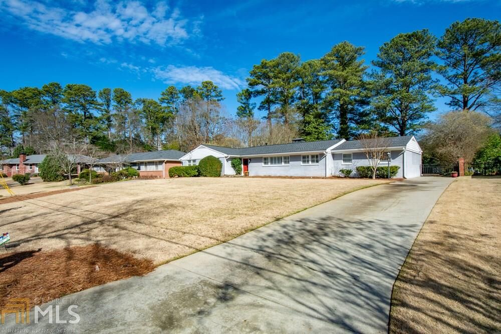 Property Photo: 1725 Arrowhead Trl GA 30345
