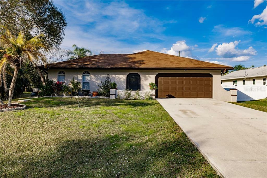 Property Photo:  808 Springview Avenue NW  FL 33948 