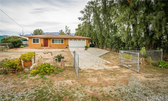 Property Photo: 501 Charles Street CA 92220