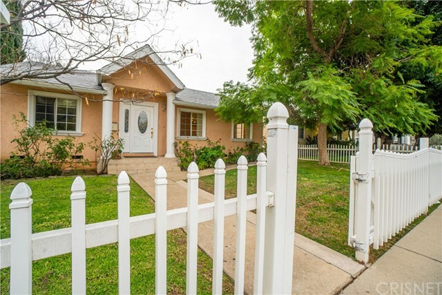 Property Photo:  5676 Lindley Avenue  CA 91316 