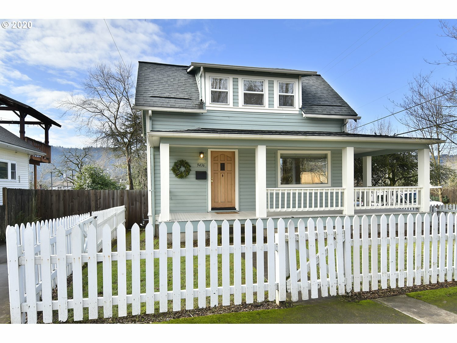 Property Photo: 9436 N Willamette Blvd OR 97203