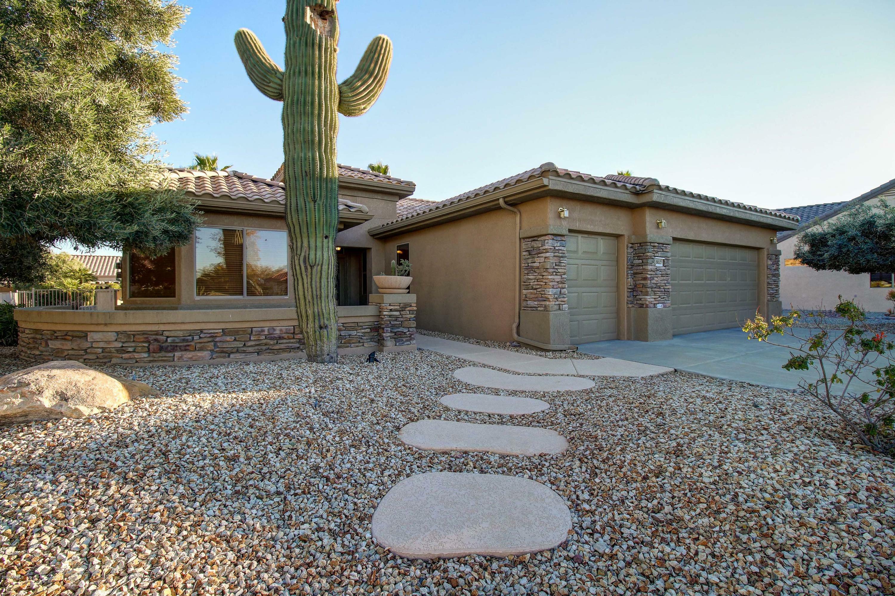 Property Photo: 18027 N Emelita Court AZ 85374