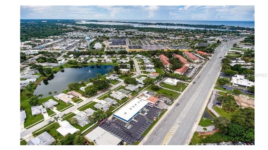 Property Photo: 2415 Terry Lane FL 34231