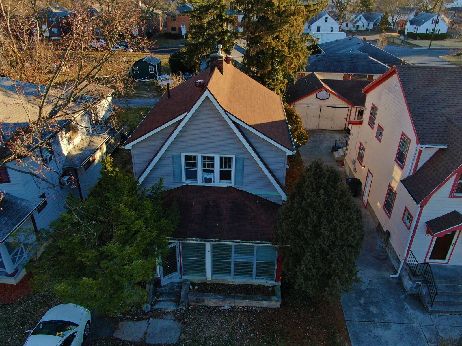Property Photo: 208 E Beechwood Avenue OH 45405