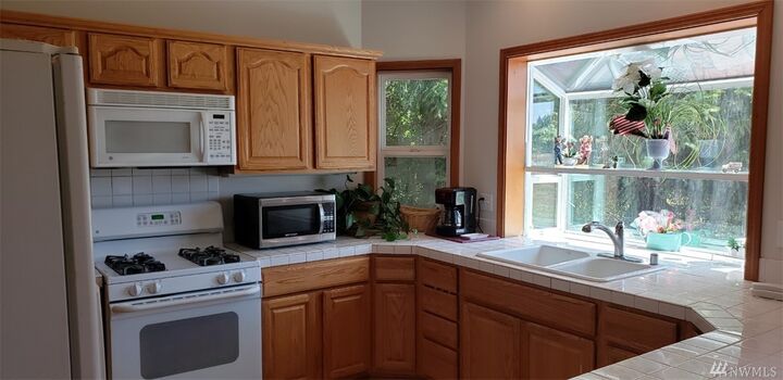 Property Photo:  18901 119th Ave SE  WA 98597 