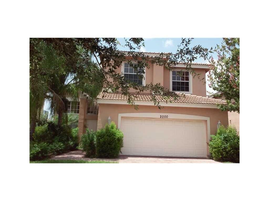 Property Photo: 2000 Grey Falcon Circle SW FL 32962