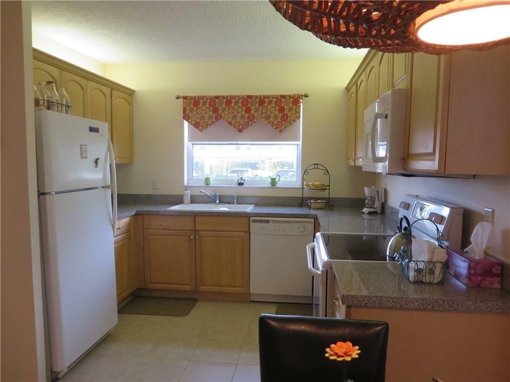 Property Photo:  461 Grove Isle Circle 461  FL 32962 