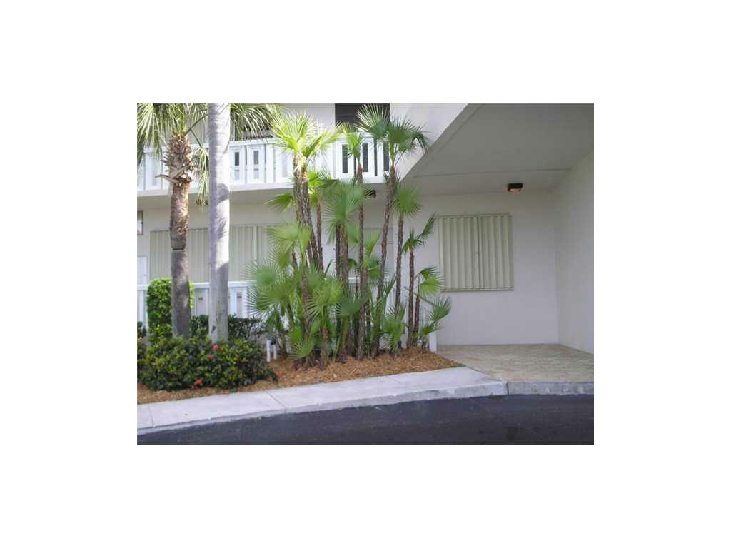Property Photo: 5061 A1a 103 FL 34949
