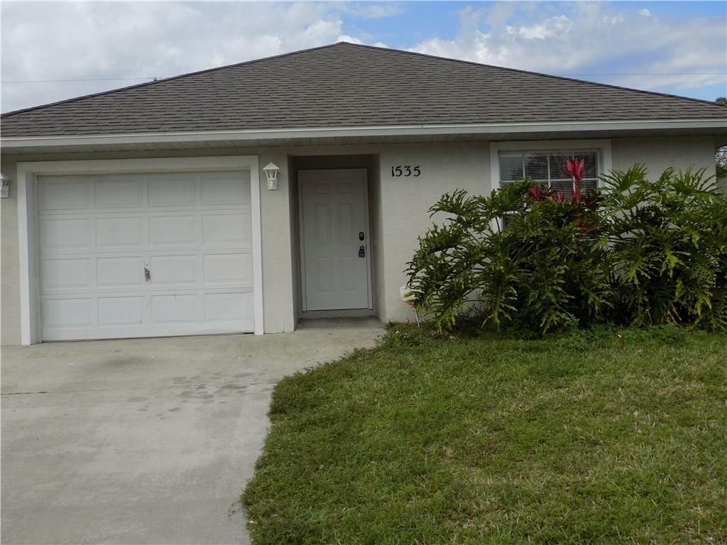 Property Photo:  1535 20th Avenue SW  FL 32962 