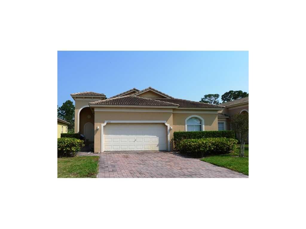 Property Photo: 5755 Sunberry Circle FL 34951