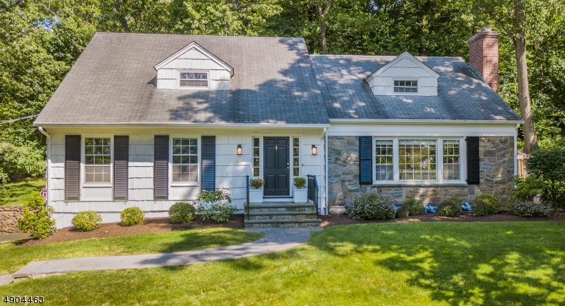 Property Photo:  44 Runnymede Rd  NJ 07928 