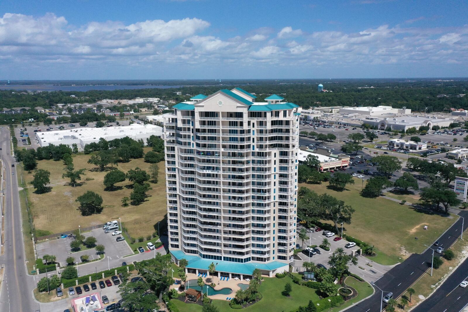 Property Photo:  2668 Beach Boulevard  MS 39531 