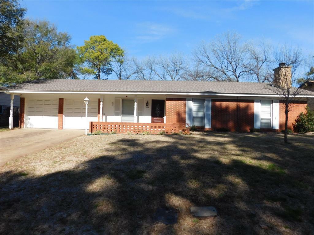 Property Photo:  2709 Blackwood Drive  TX 76013 