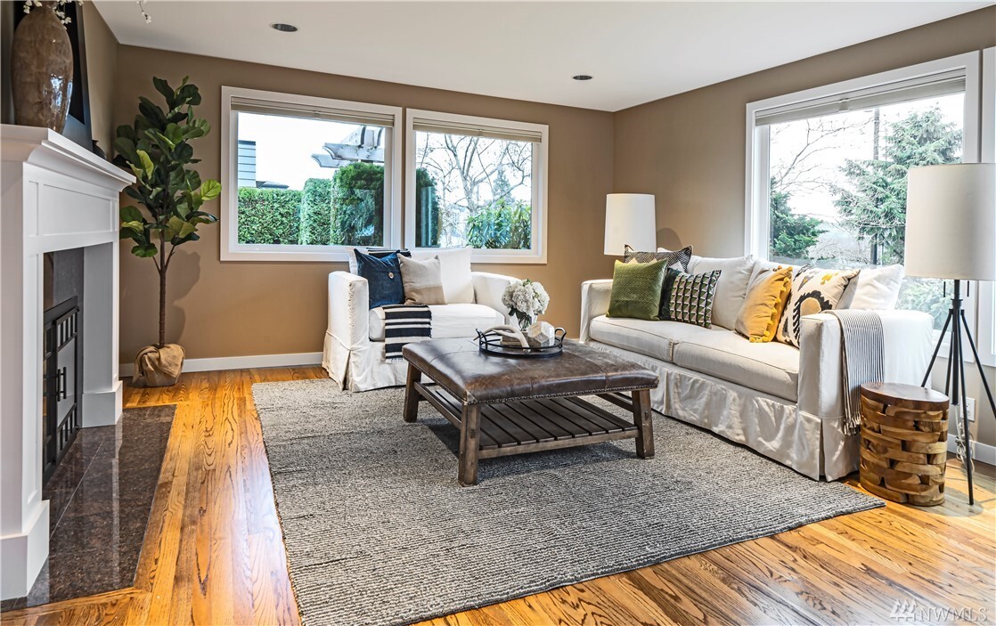 Property Photo:  9710 NE 13th Street  WA 98004 