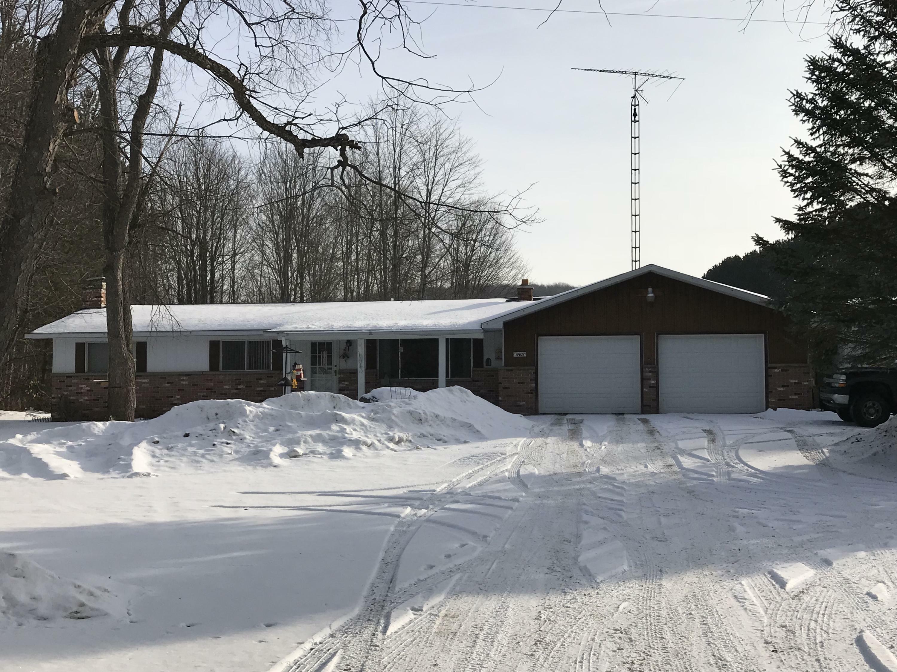 Property Photo: 10827 N Old 27 MI 49795