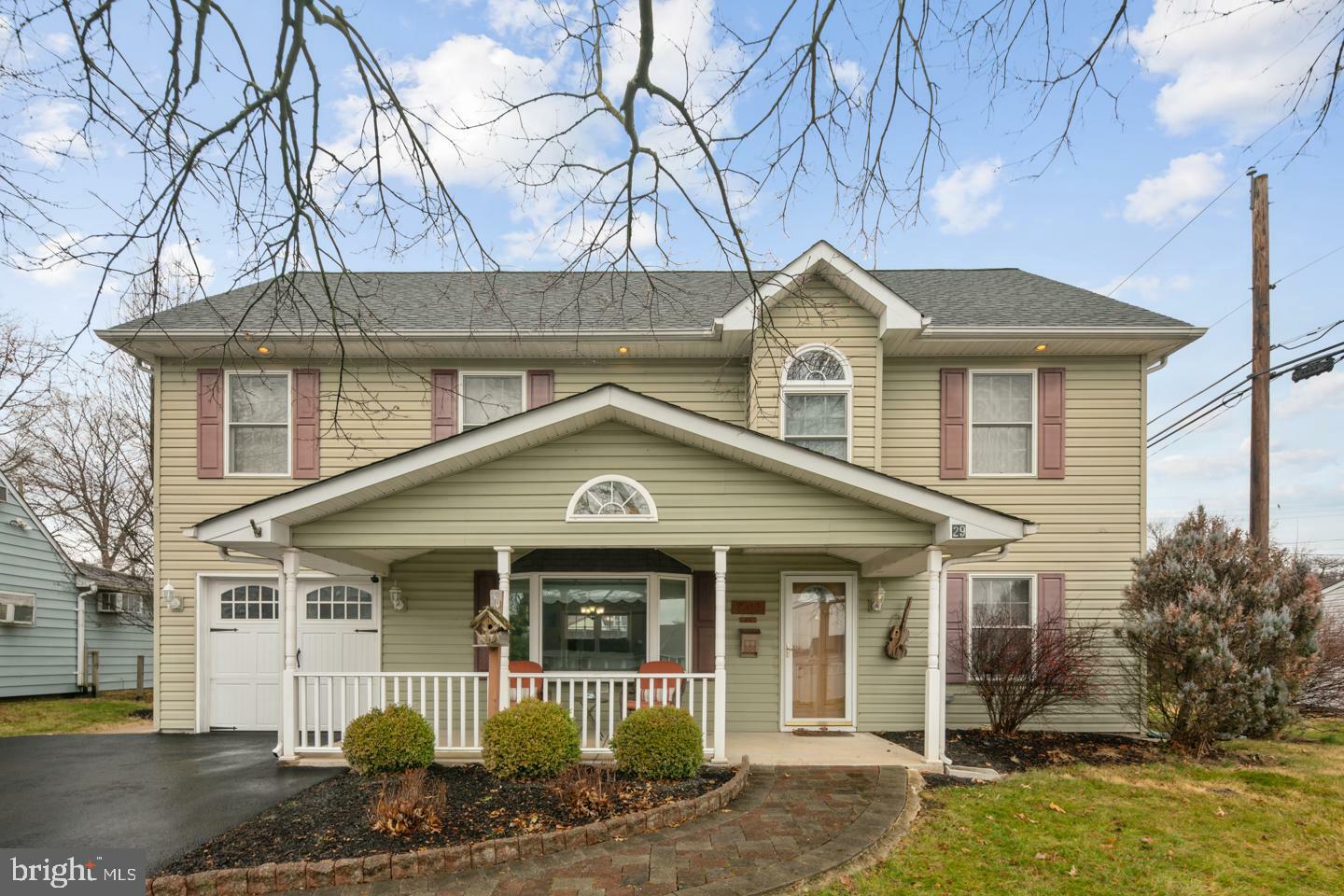 Property Photo:  29 Vitaloak Lane  PA 19054 