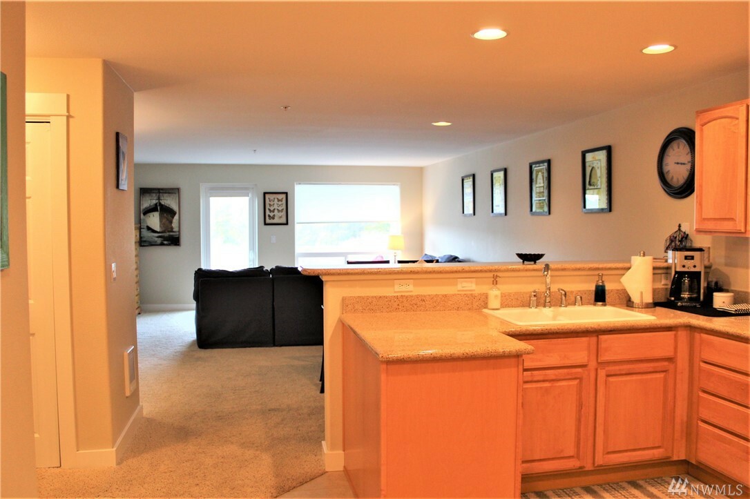 Property Photo:  1600 W Ocean Ave 1225  WA 98595 