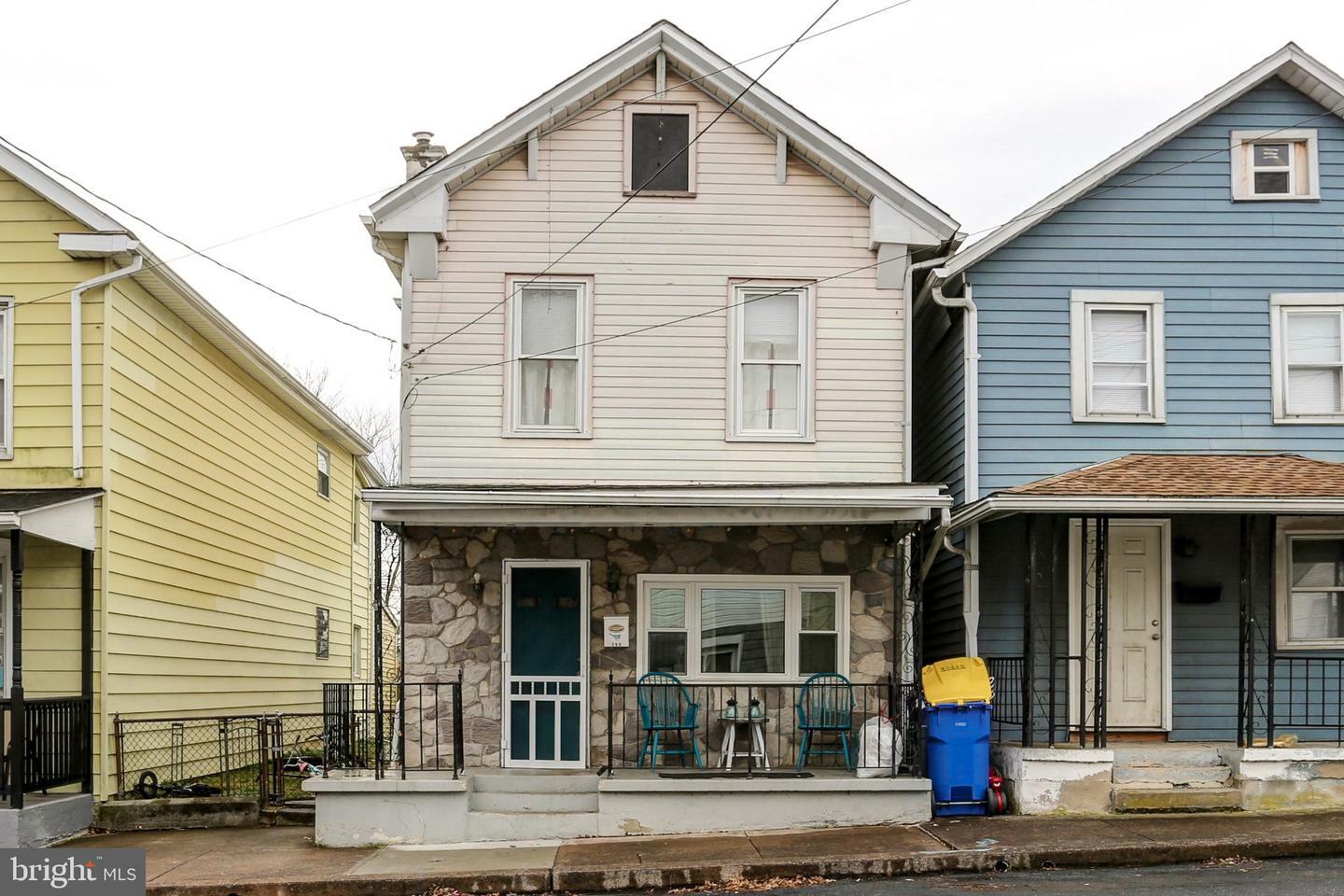 Property Photo: 260 Market Street PA 17057