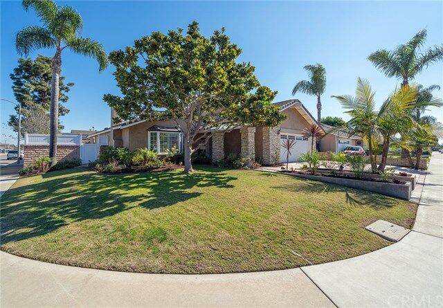 Property Photo: 20042 N New Britain Lane CA 92646