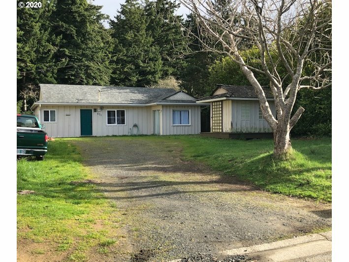 671 N Cammann  Coos Bay OR 97420 photo