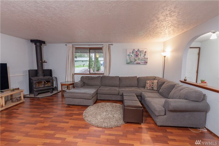 Property Photo: 7603 Greenridge Lp SW WA 98512