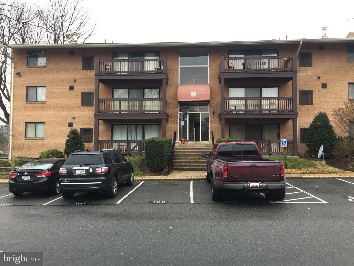 Property Photo: 7600 Savannah Street 201 VA 22043