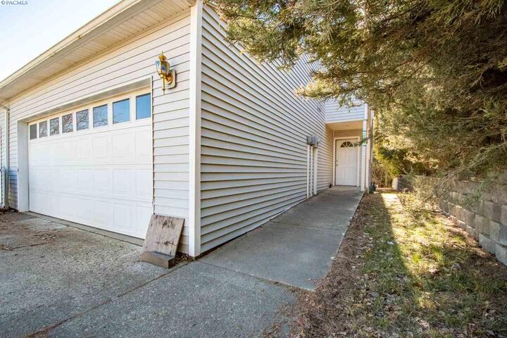 235 NW Clay Court  Pullman WA 99163 photo