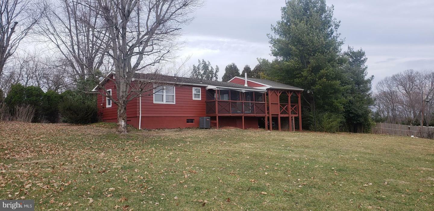 Property Photo:  21 Westminister Lane  WV 25414 