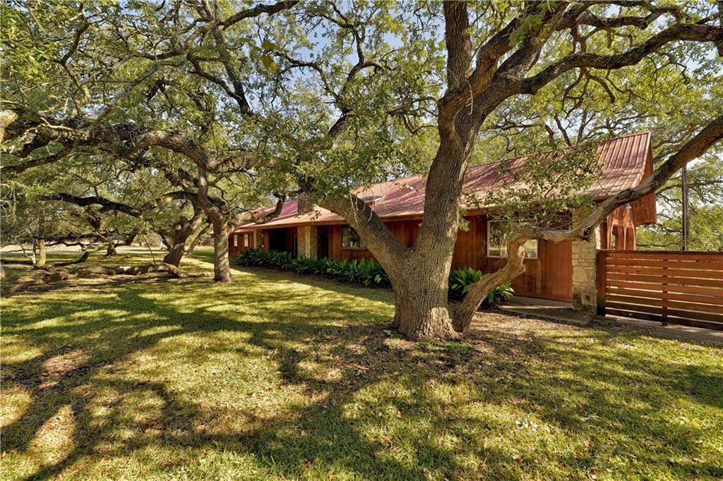 Property Photo:  411 Whitetail Ridge  TX 78620 