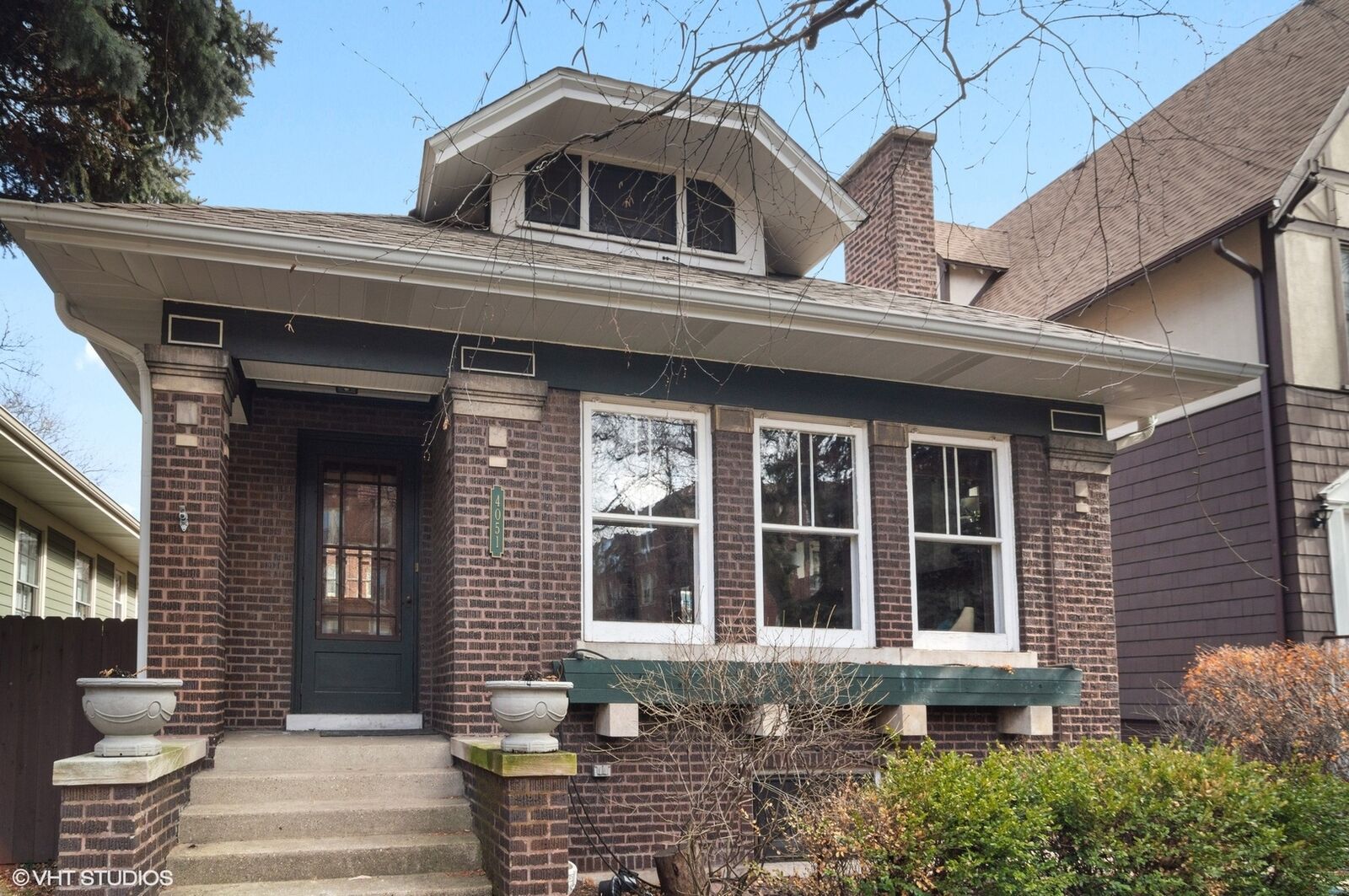 Property Photo: 4051 North Keystone Avenue IL 60641
