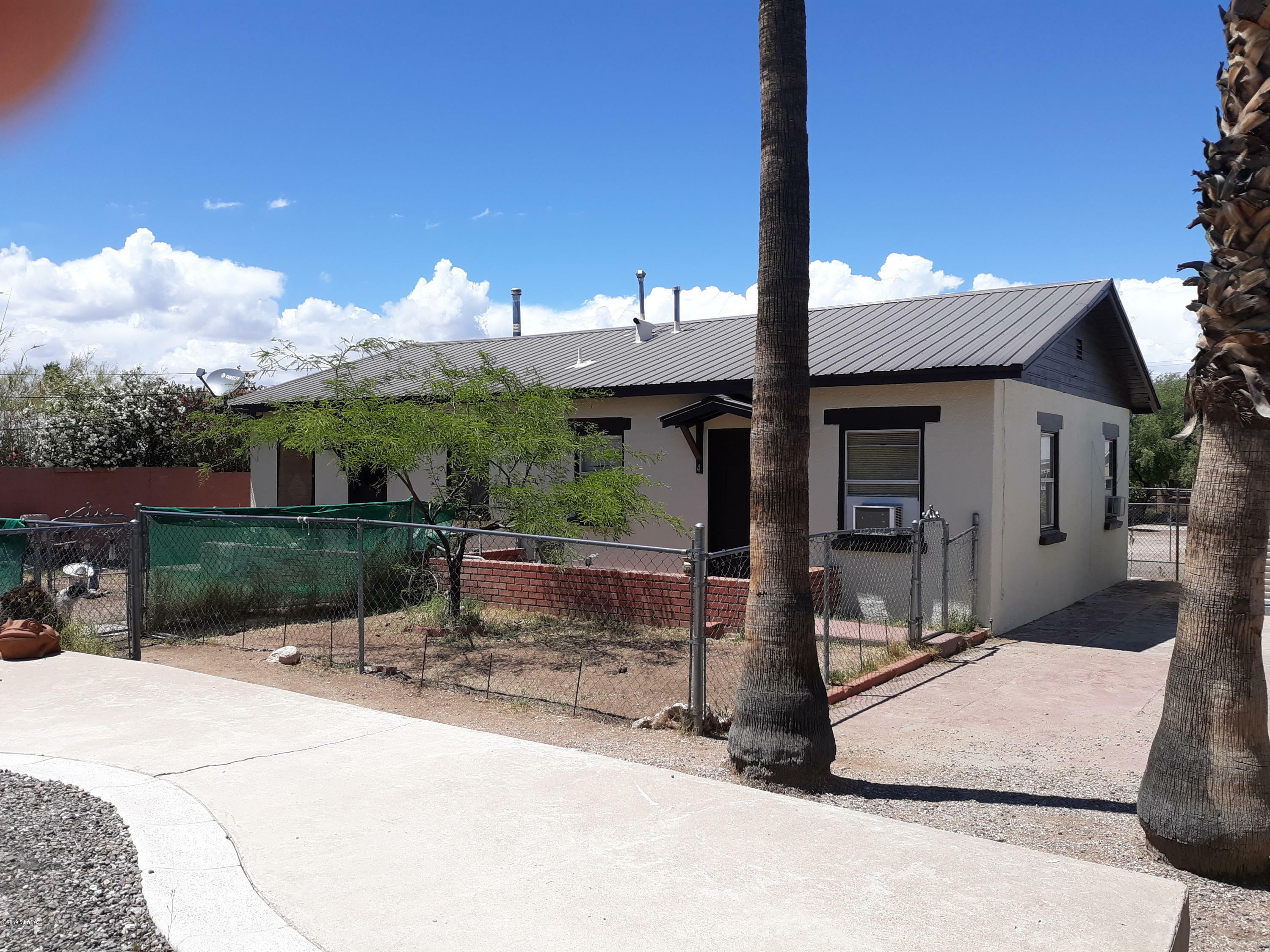 Property Photo:  204 W Kelso Street  AZ 85705 