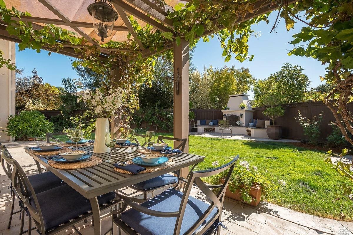 Property Photo: 3 Woodfern Court CA 94949