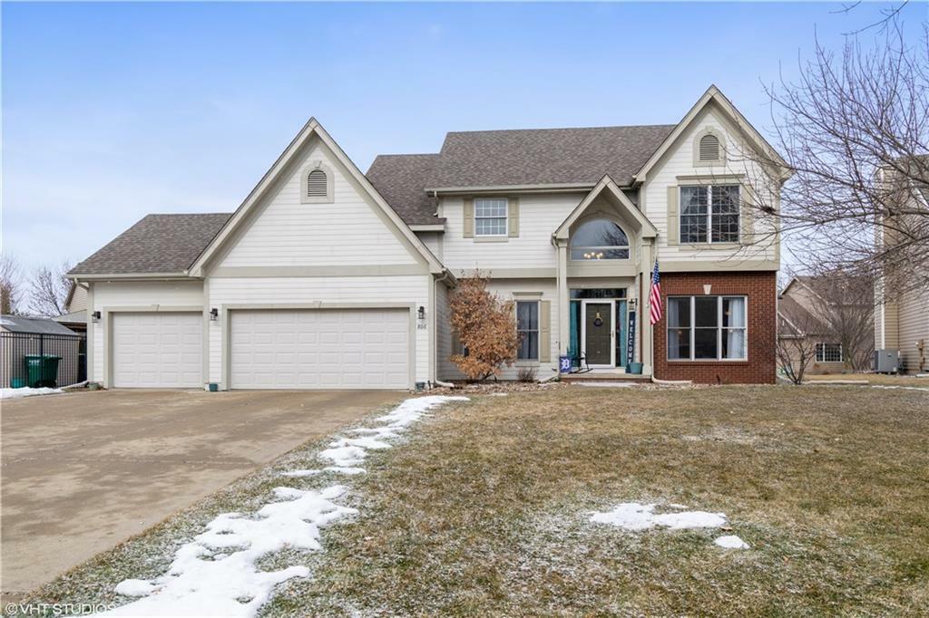 Property Photo:  806 NE Bristol Drive  IA 50021 