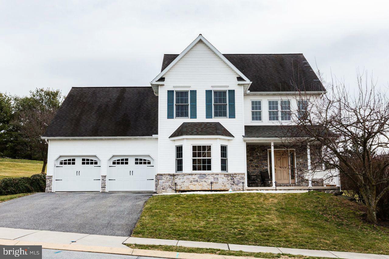 Property Photo: 154 Springdale Lane PA 17551