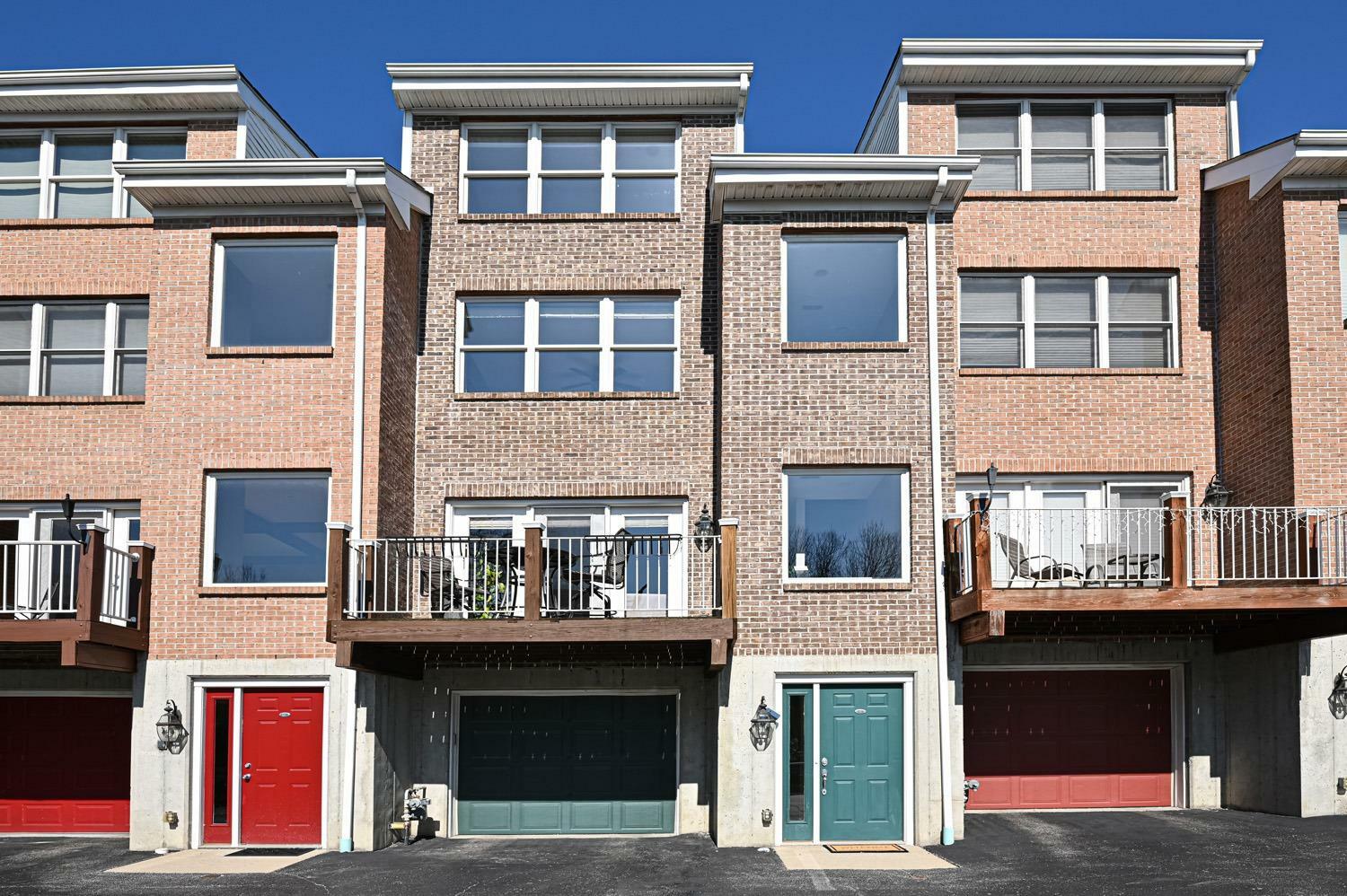 Property Photo: 1726 Grandmere Ln OH 45206