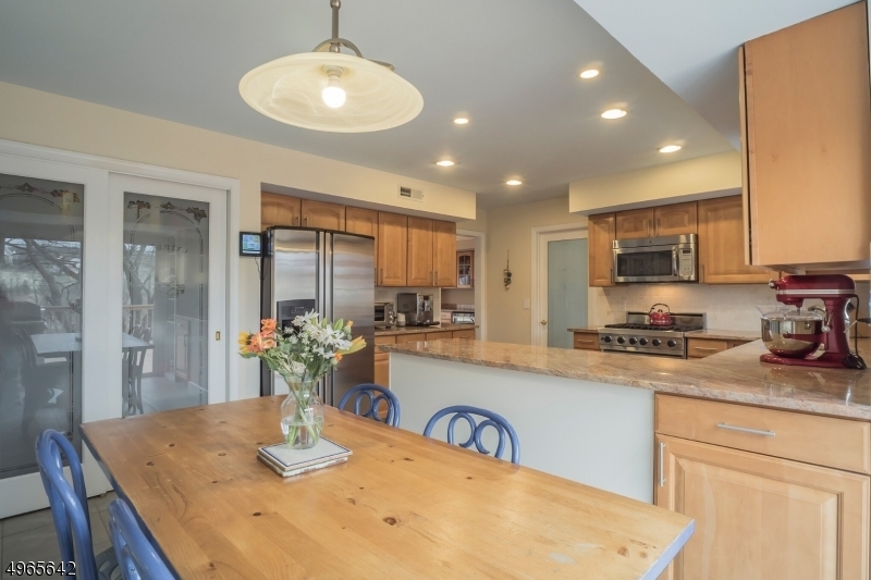 Property Photo: 5 Wildwood Ct NJ 08822