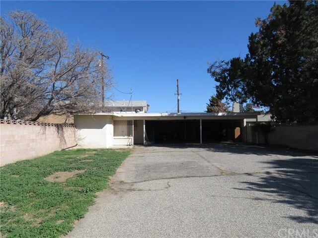 Property Photo:  408 N Weston Place  CA 92543