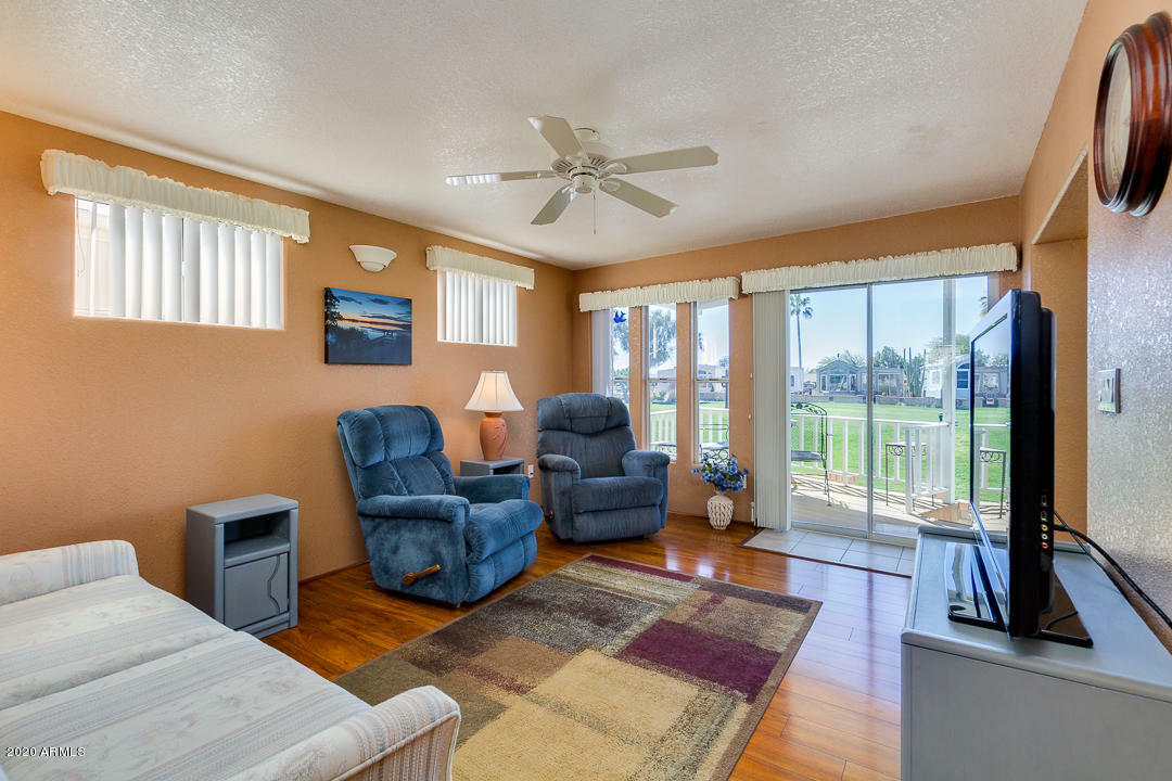 Property Photo: 2631 S Seminole Drive AZ 85119