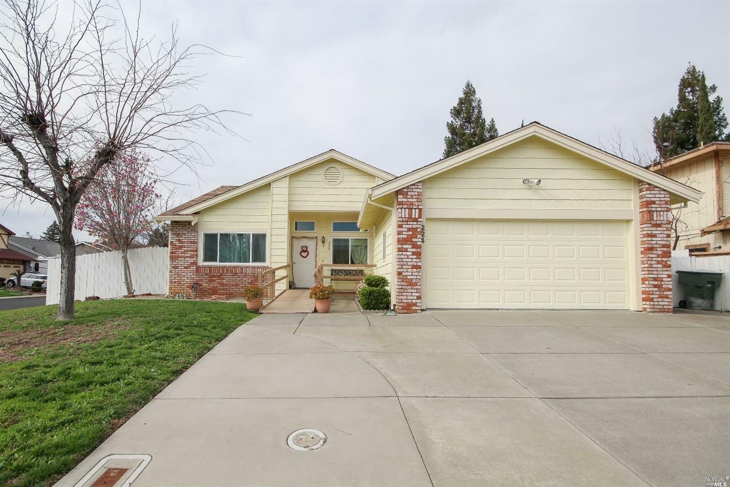 Property Photo:  224 Loch Lomond Drive  CA 95687 